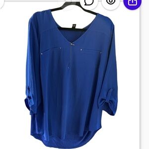 Alvx women’s blouse size 2 X.  Tunic length. Royal blue.